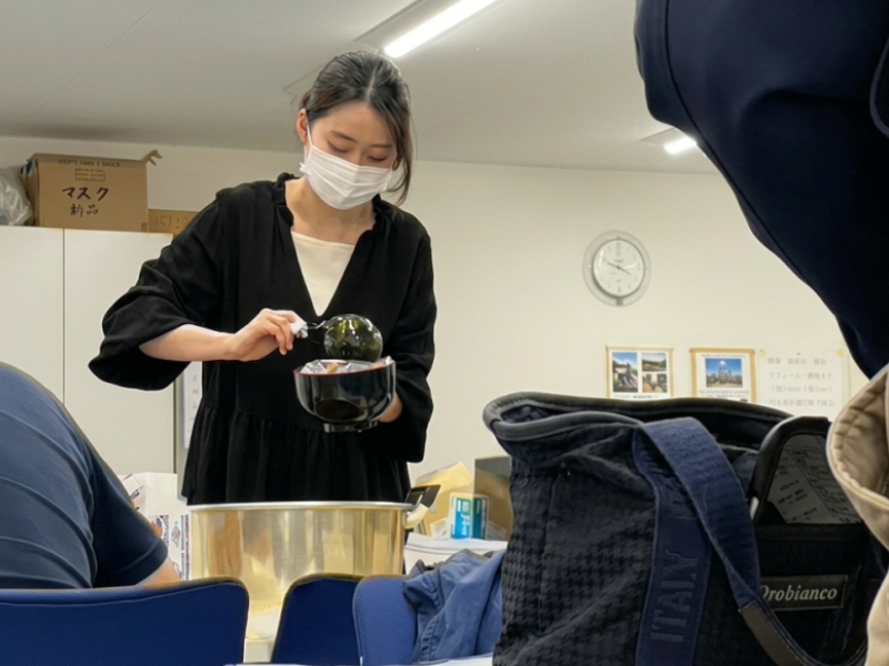 カレーの日は毎月種類の違うカレーがふるまわれます
